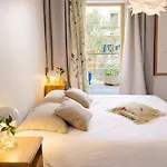 Hotel * 巴讷维尔-卡特里特