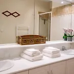 Hotel *